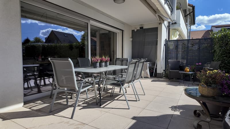 Superbe appartement de plain-pied avec terrasse et jardin (11)