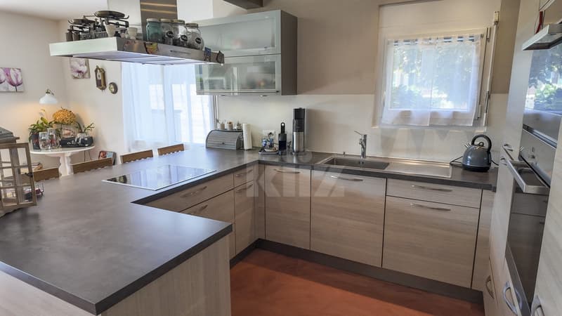 Superbe appartement de plain-pied avec terrasse et jardin (4)