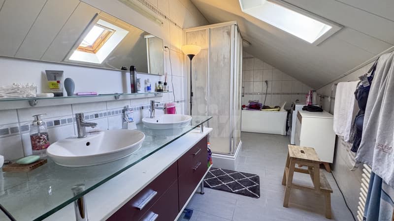 Charmante maison de deux appartements (8)