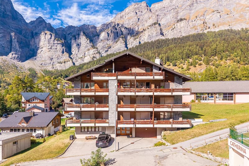 Appartement avec balcon et vue dégagée au pied des pistes (1)