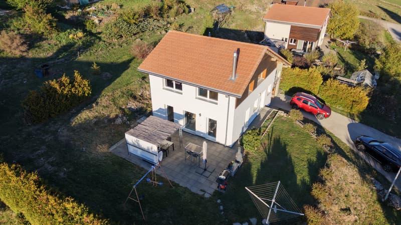 Belle maison individuelle avec jardin et terrasse (1)