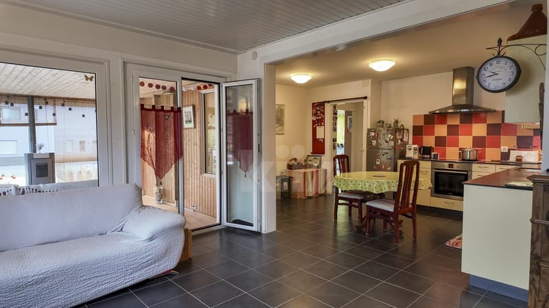 Charmante maison avec jardin arboré et balcon (2)