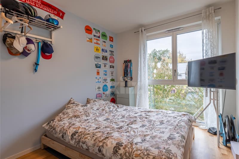 Spacieux appartement traversant avec balcon (8)