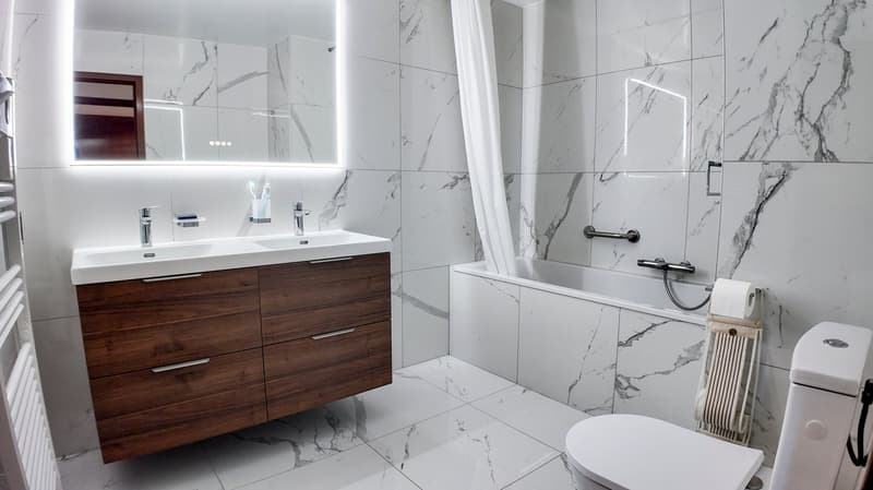 Superbe duplex traversant et rénové avec balcons (8)