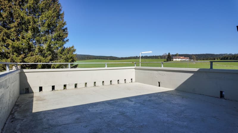 Maison de 3 logements avec ateliers au formidable potentiel (4)