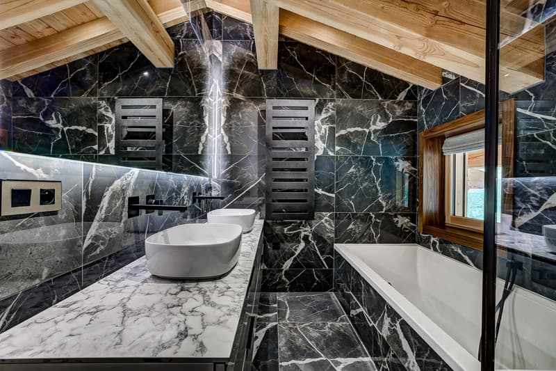 Unique opportunity to acquire a beautiful, new chalet in Combloux. (16)