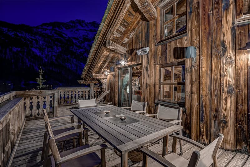 Raro chalet savoiardo in vendita con vista panoramica su Val d’Isère (10)