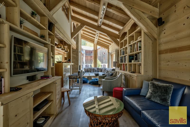 Un chalet eccezionalmente progettato e raro, a 50 metri dalle piste a Les Gets (14)
