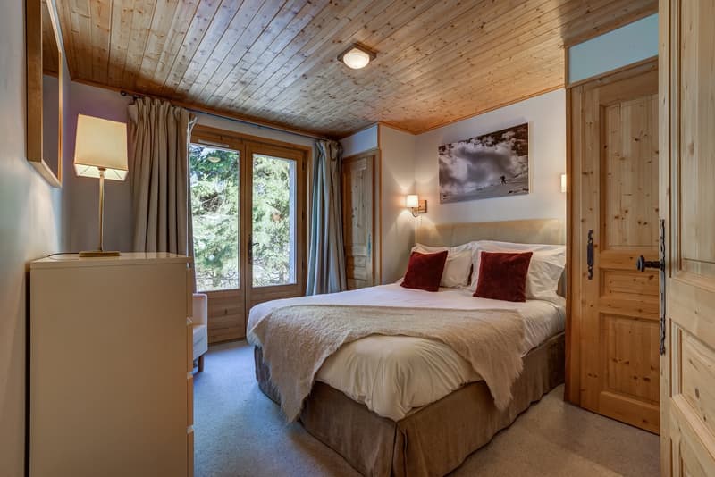 Delizioso chalet separato con cinque camere da letto e vista mozzafiato sul Monte Bianco (17)
