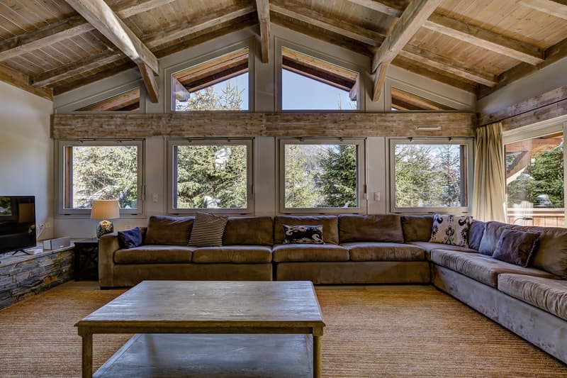 Delizioso chalet separato con cinque camere da letto e vista mozzafiato sul Monte Bianco (5)