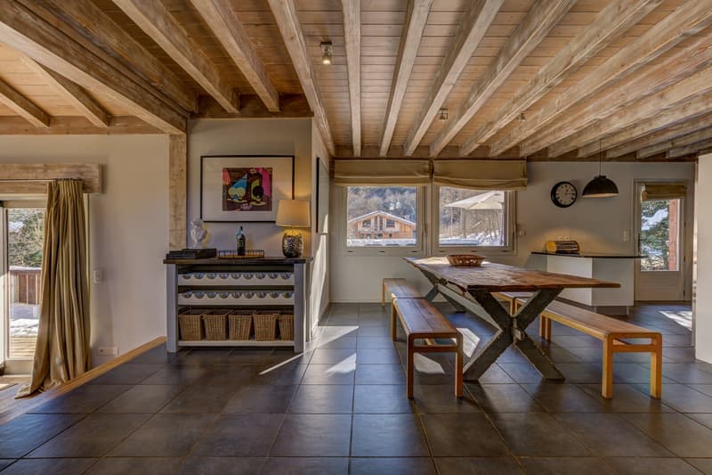 Delizioso chalet separato con cinque camere da letto e vista mozzafiato sul Monte Bianco (7)