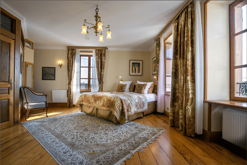 Historic private estate in the heart of Gevrey Chambertin, Burgundy (12)