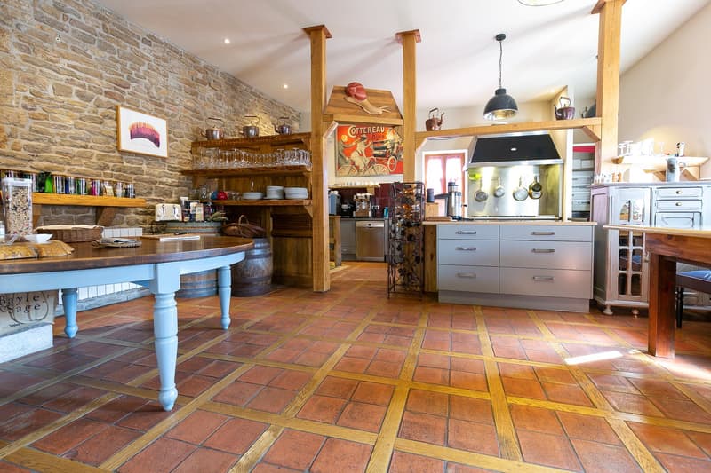 Historic private estate in the heart of Gevrey Chambertin, Burgundy (9)