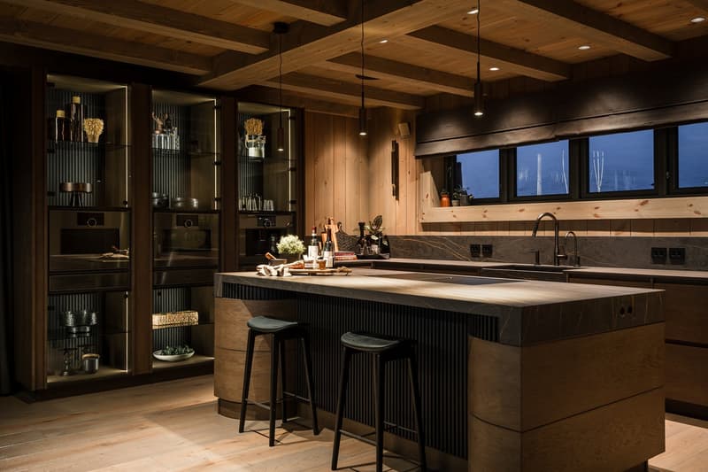 High-End Luxurious Mountain Home with stunning mountain views in Geilo, Norway (35)