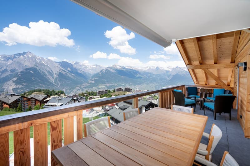 Stunning ski in ski out penthouse in Haute Nendaz (11)