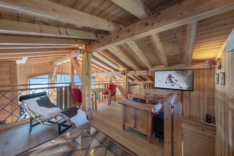 Propriété d'exception de deux chalets indépendants avec studio, face au Mont-Blanc (7)