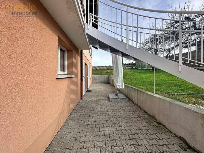 Immeuble de 2 appartements à Palézieux (13)