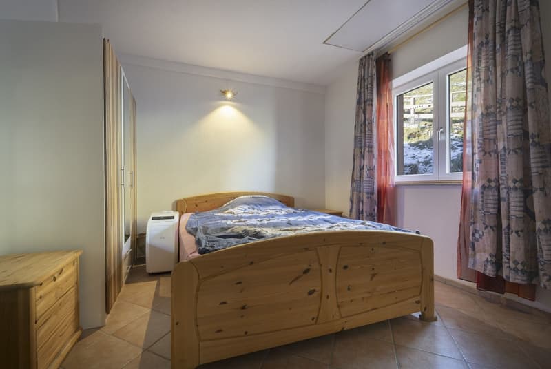 APPARTEMENT AVEC GARAGE ET BALCON - VUE PANORAMIQUE - EN EXCLUSIVITÉ (7)