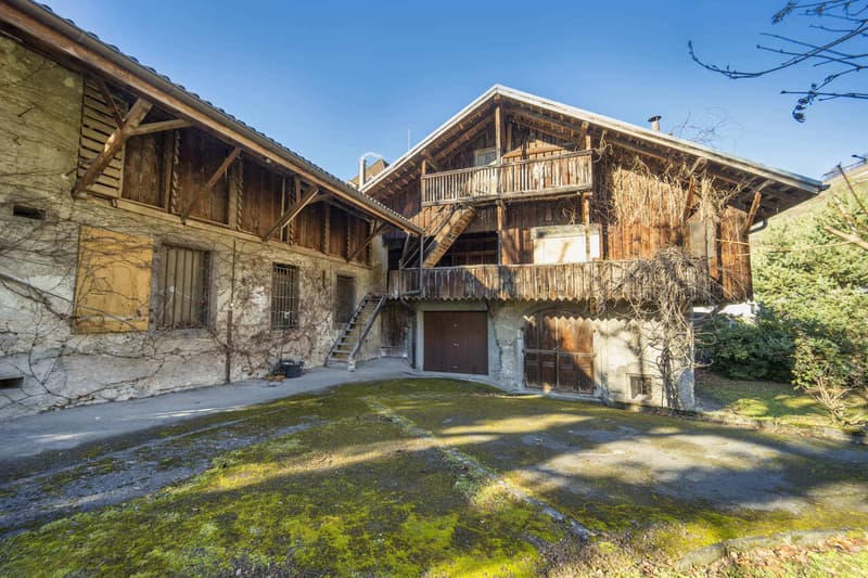 MAISON + BATISSE À RÉNOVER - CALME ET VERDURE - CENTRE - EXCLUSIVITÉ (4)