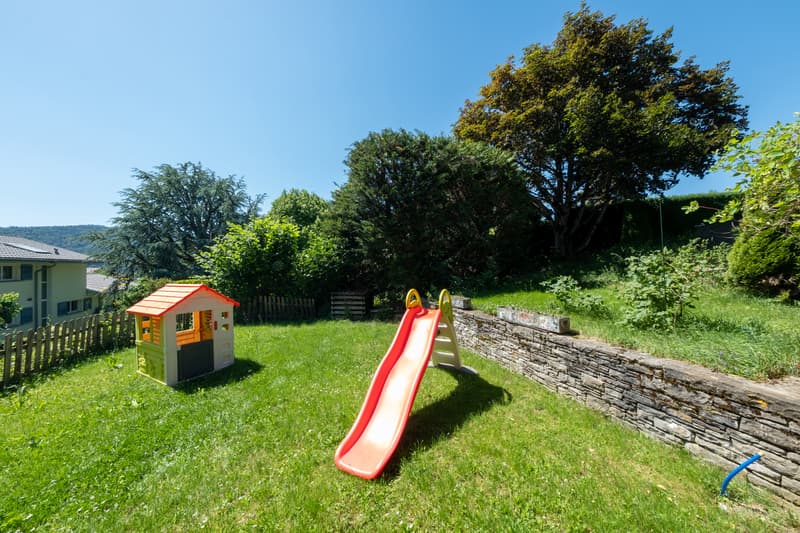 APPARTEMENT RÉNOVÉ AVEC JARDIN - AU CALME - 3-4 PARKINGS - EXCLUSIVITÉ (2)