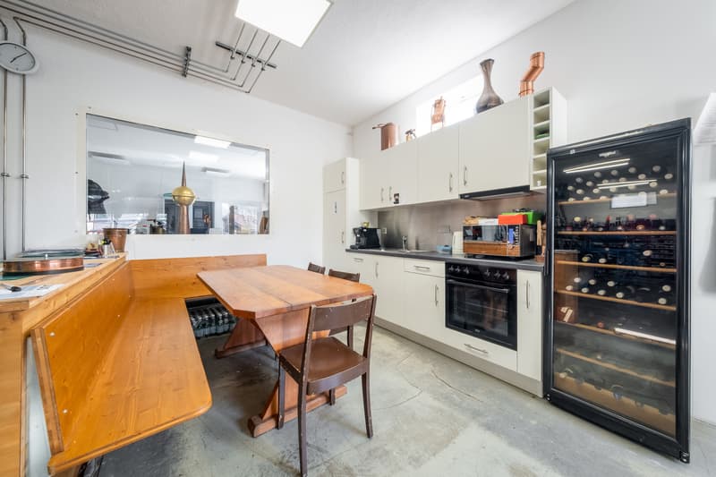 IMMEUBLE MIXTE CENTRÉ - LOCAL COMMERCIAL + APP 3,5 PCES - EXCLUSIVITÉ (3)