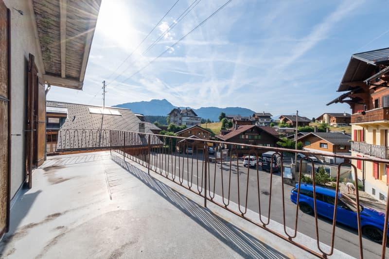 IMMEUBLE MIXTE CENTRÉ - LOCAL COMMERCIAL + APP 3,5 PCES - EXCLUSIVITÉ (5)