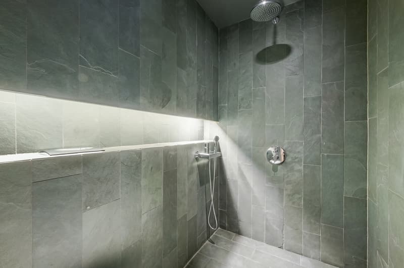 APPARTEMENT RÉNOVÉ - PROCHE DU CENTRE - VUE DÉGAGÉE - EN EXCLUSIVITÉ (12)