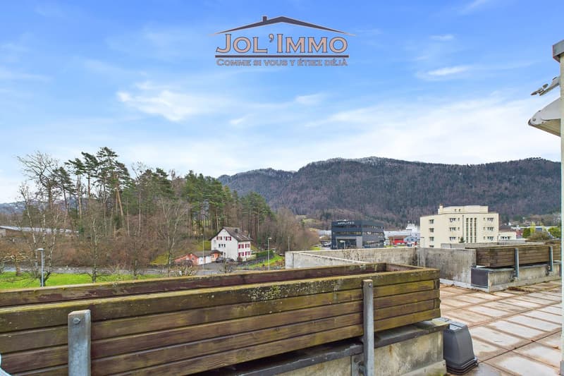 Attique d'exception 6.5 pièces avec terrasse panoramique - Moutier (4)