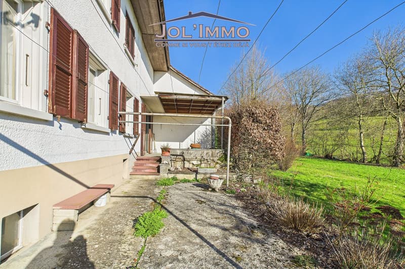 Maison spacieuse, située au calme avec un grand potentiel pour réaliser vos projets (5)