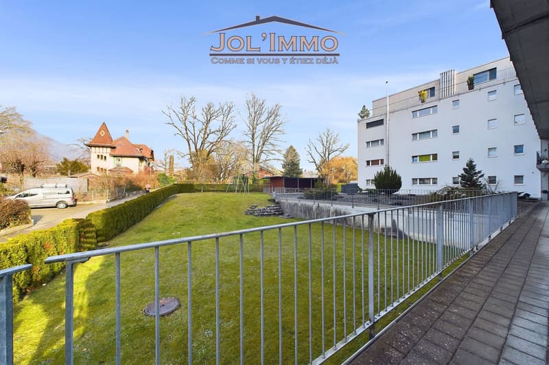 Attique avec Vue Panoramique à 360 à Bienne - Une Opportunité Unique ! (13)