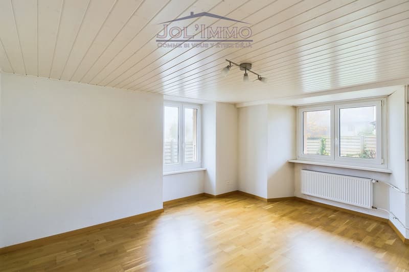 Grand immeuble de 3 appartements (9)