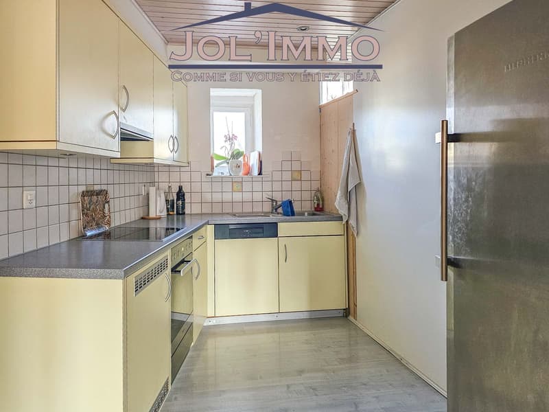 Immeuble de 3 appartements idéalement située proche de la gare avec une annexe atelier et garage (2)