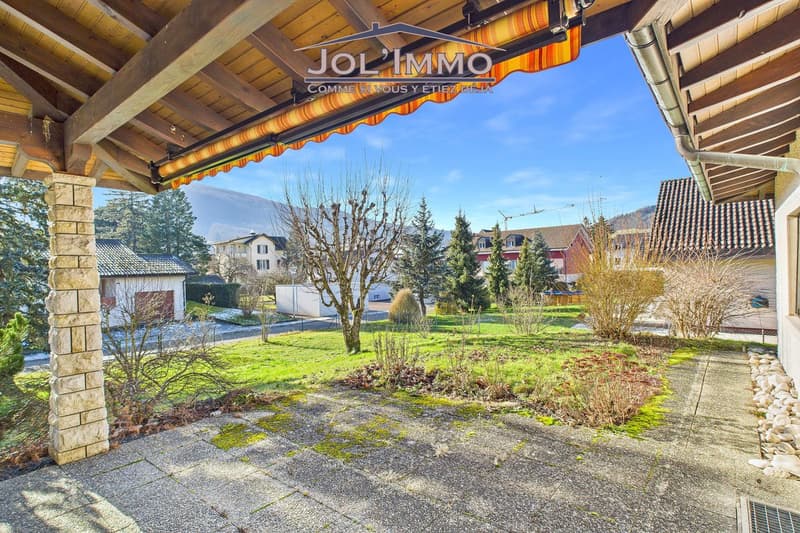 Maison familiale 6.5 pièces avec volumes généreux et grand jardin à Courrendlin (2)