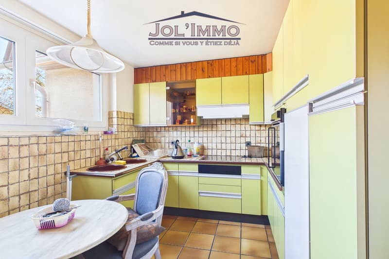 Maison individuelle avec beau potentiel dans quartier calme à Courrendlin (8)