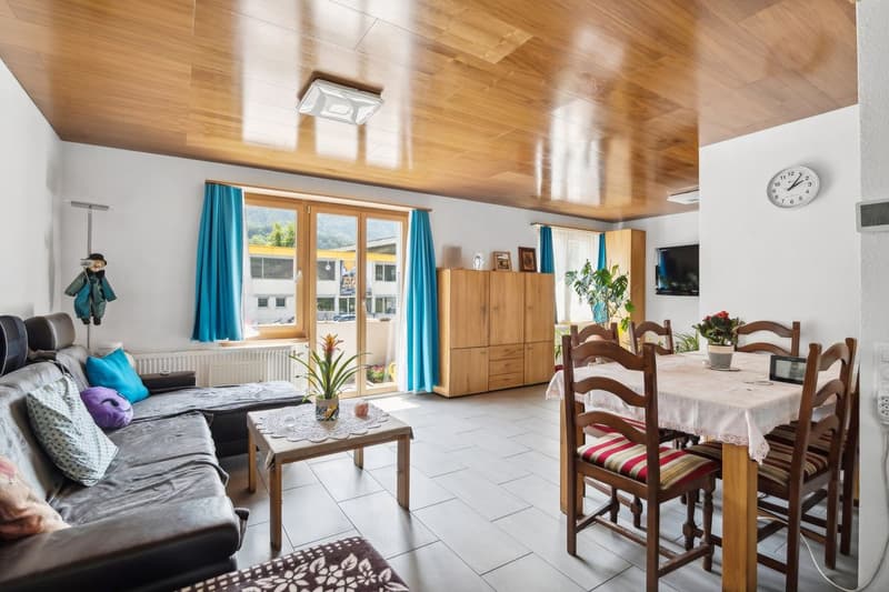 Grande maison de 6.5 pièces entièrement rénovée à l'entrée du village d'Eschert (5)