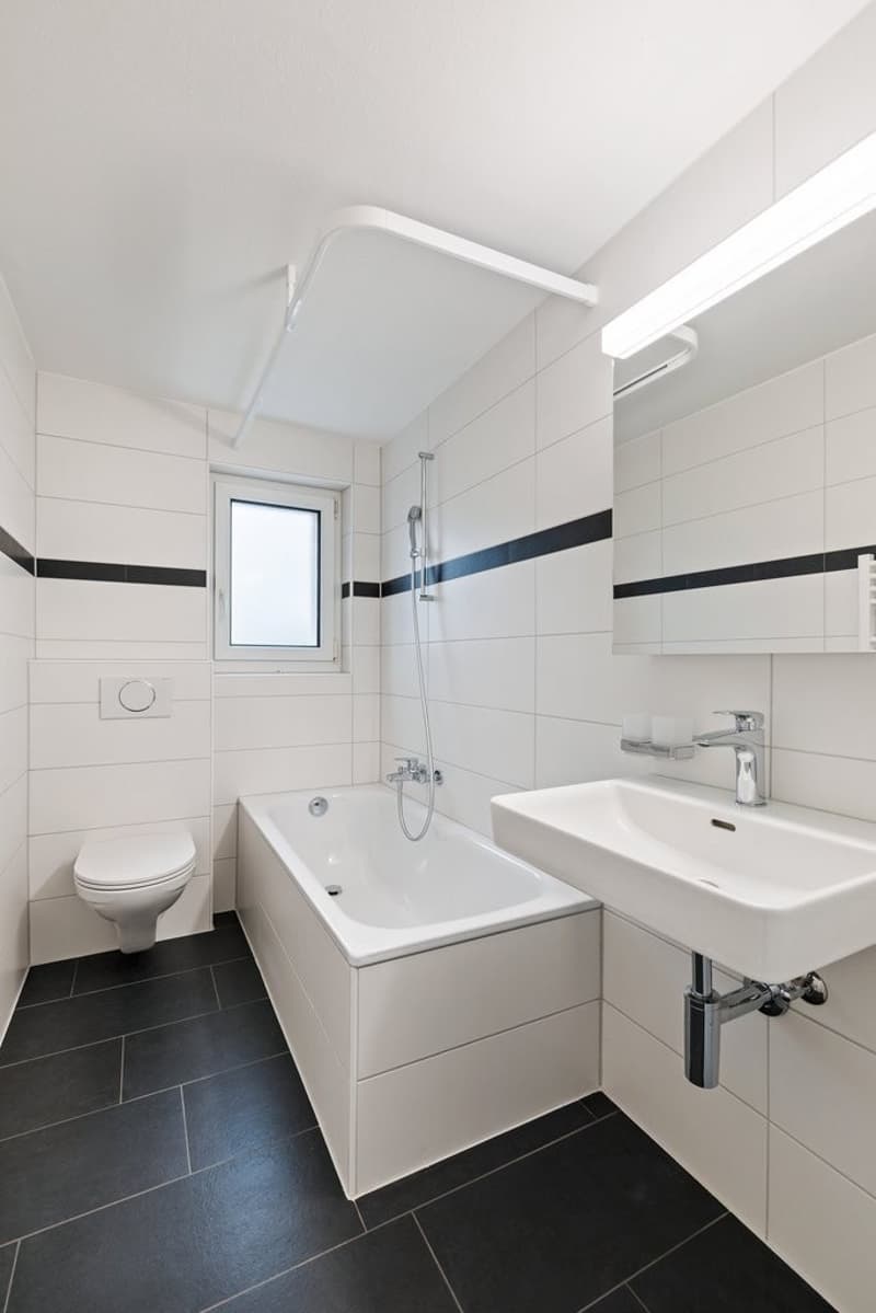 77010204022SalleDeBain.jpg