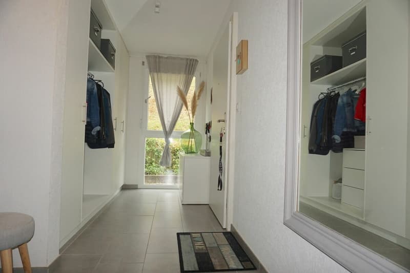 ARI-240 - Appartement en rez de 5,5 pièces, sud-ouest, vue dégagée, 133 m2 net habitable (8)