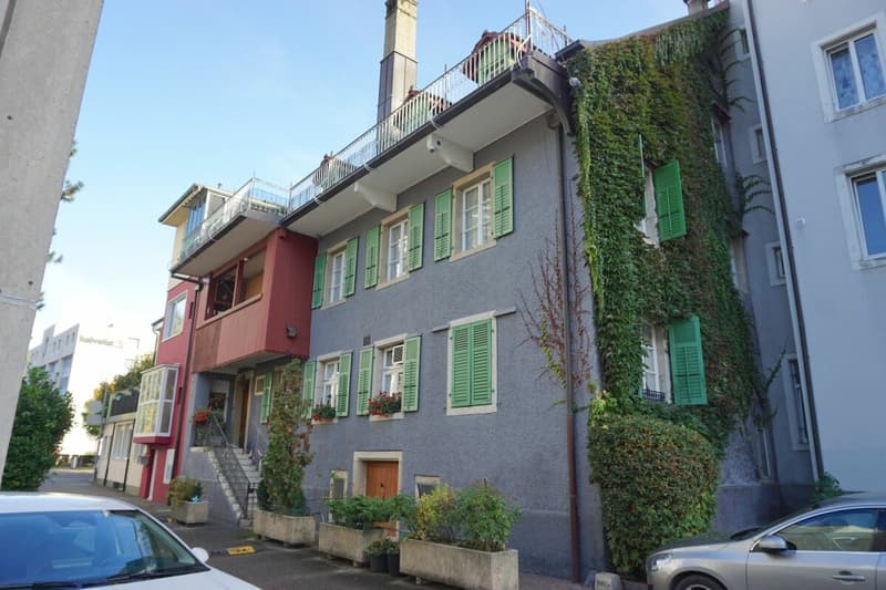 ARI-248 Pour investisseurs - Immeuble d'habitation, ancien restaurant à transformer en immeuble de rendement - Idéalement situé en zone centrale à Delémont (2)