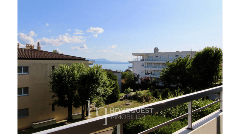 Appartement spacieux entièrement meublé, de 3.5 pièces, avec belle vue lac (16)