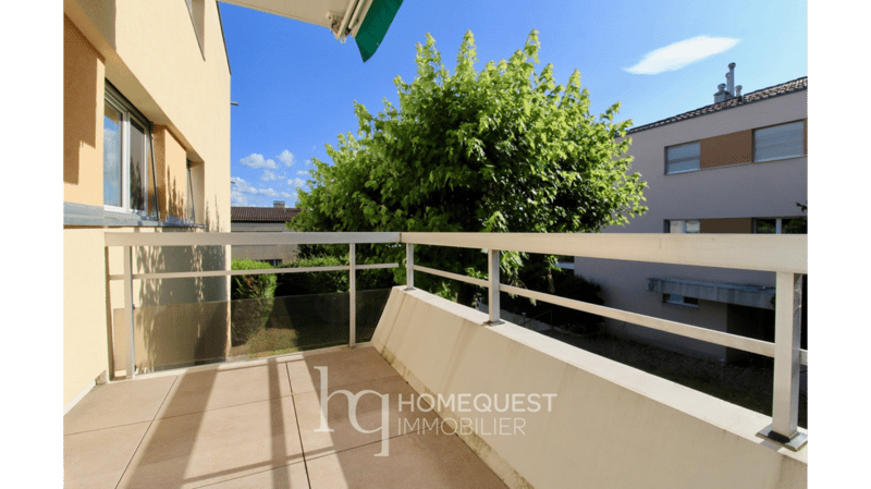 Appartement spacieux entièrement meublé, de 3.5 pièces, avec belle vue lac (13)