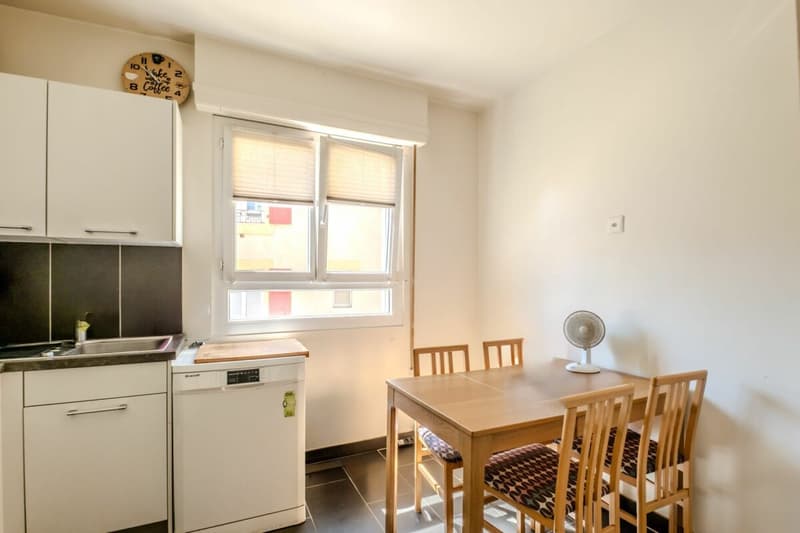 VISITE GROUPEE MERCREDI 16.09.2026 à 17H00 - Appartement de 2.5 pièces au 1er étage (6)