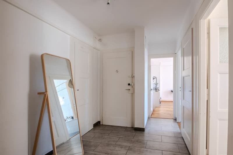 VISITE GROUPEE MERCREDI 16.09.2026 à 17H00 - Appartement de 2.5 pièces au 1er étage (2)