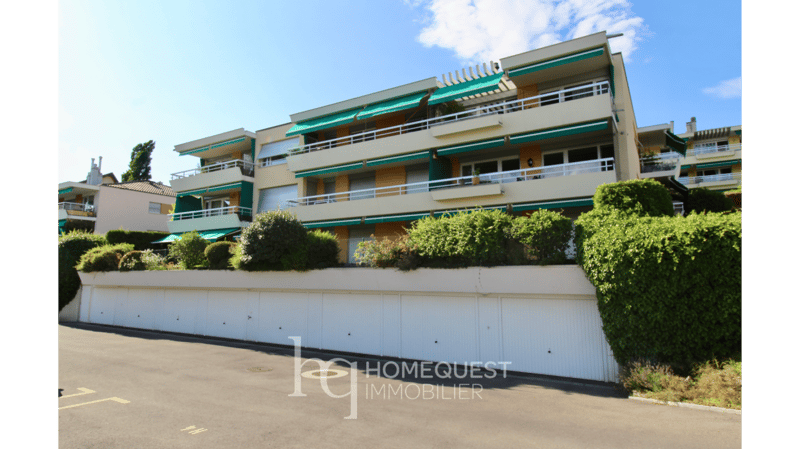 Appartement spacieux entièrement meublé, de 3.5 pièces, avec belle vue lac (1)