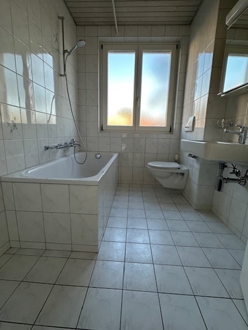 Appartement de 4 pièces avec balcon et cuisine habitable entièrement (14)