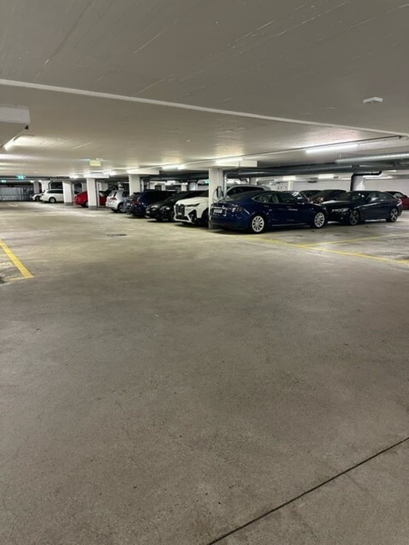 EInstellplatz in Tiefgarage - nähe Bushatlestelle Heimstrasse (3)