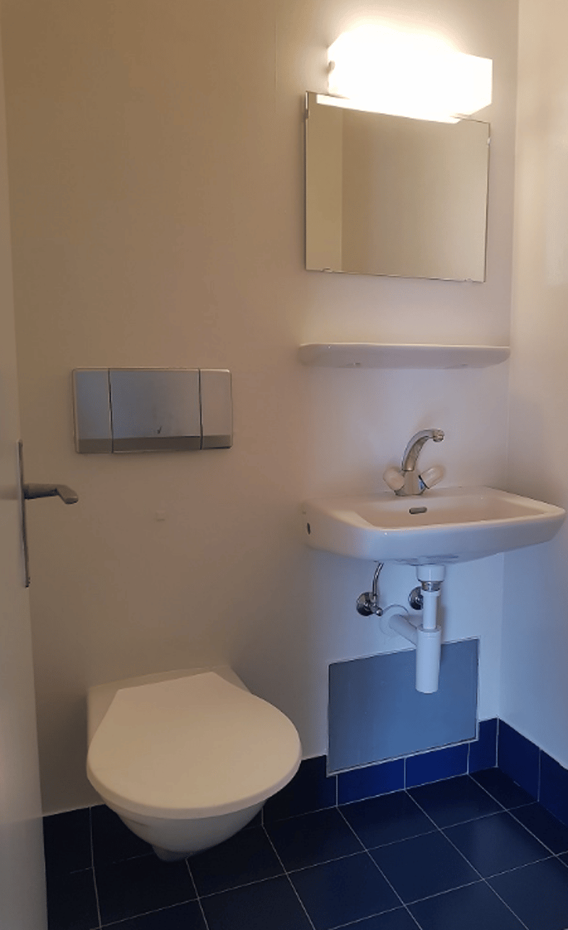 photo_WC.png