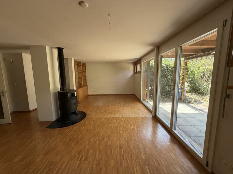 Reiheneckeinfamilienhaus mit separater Garagenbox an ruhiger und sonniger Dorflage (4)