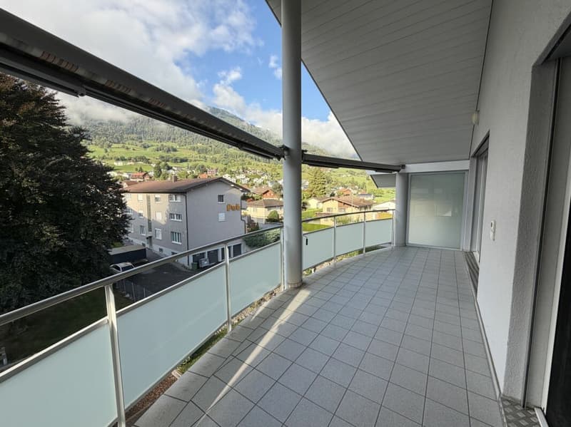 Wohnen auf zwei Ebenen - gepflegte 6.5-Zimmer-Maisonette-Dachwohnung mit Galerie (8)