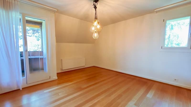 6.5-Zimmer-Maisonettewohnung mit Cheminée und zwei Balkonen in Riehen (7)