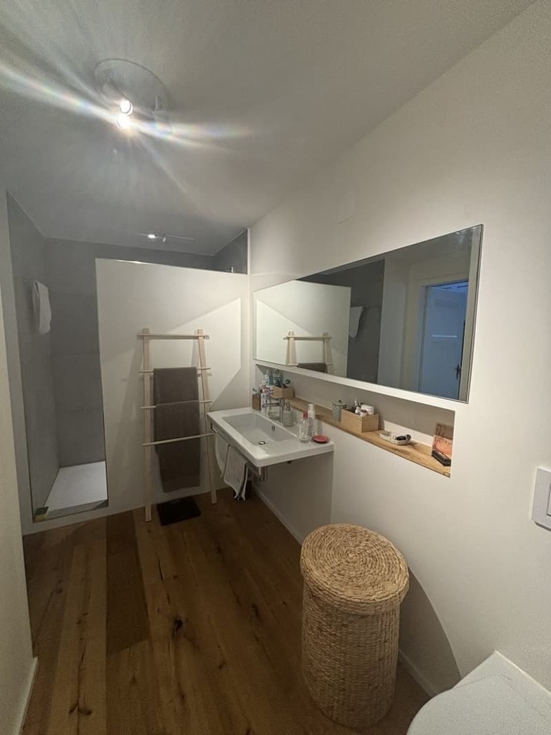 Badezimmer mit Dusche